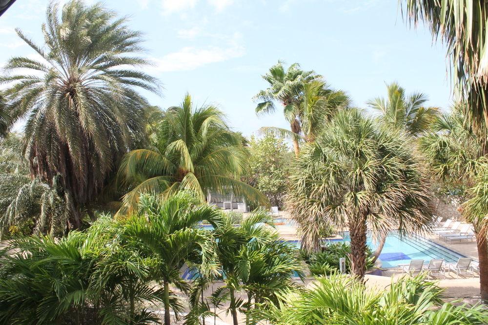 Floris Suite Hotel - Spa & Beach Club - Adults Only Piscadera Bay Exterior photo