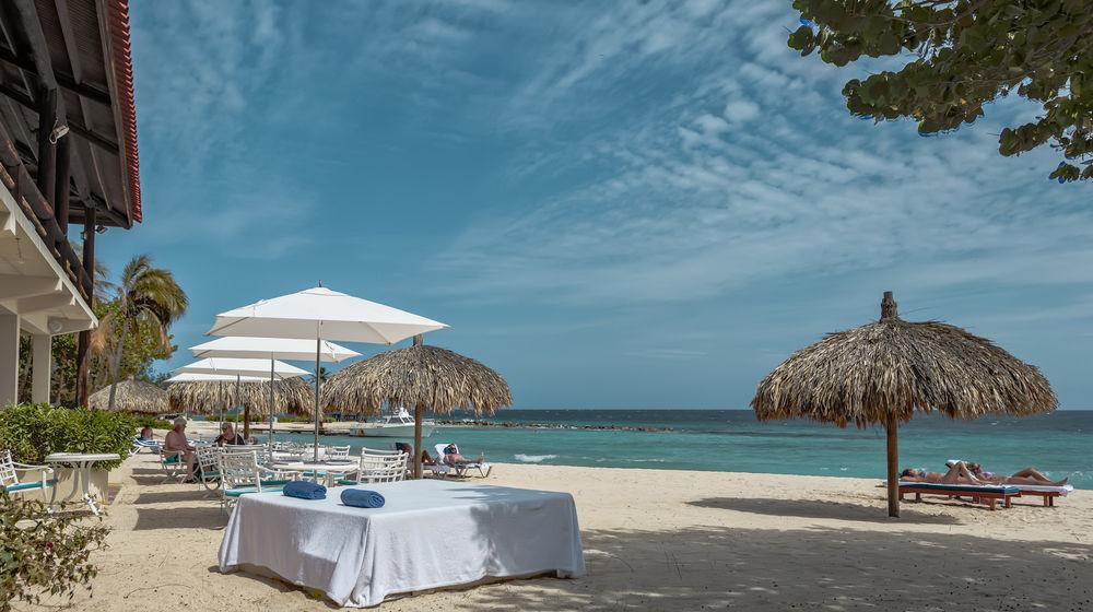 Floris Suite Hotel - Spa & Beach Club - Adults Only Piscadera Bay Exterior photo
