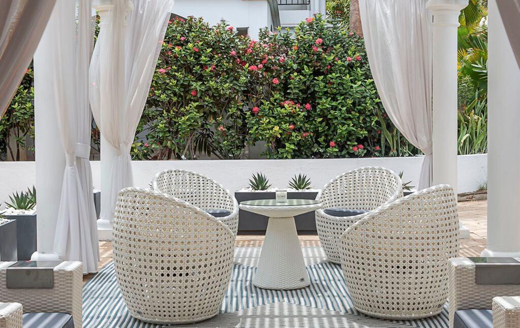 Floris Suite Hotel - Spa & Beach Club - Adults Only Piscadera Bay Exterior photo