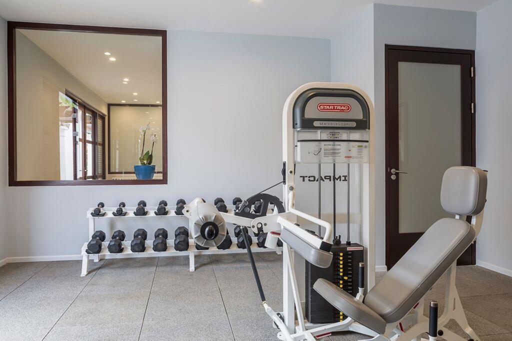 Floris Suite Hotel - Spa & Beach Club - Adults Only Piscadera Bay Exterior photo