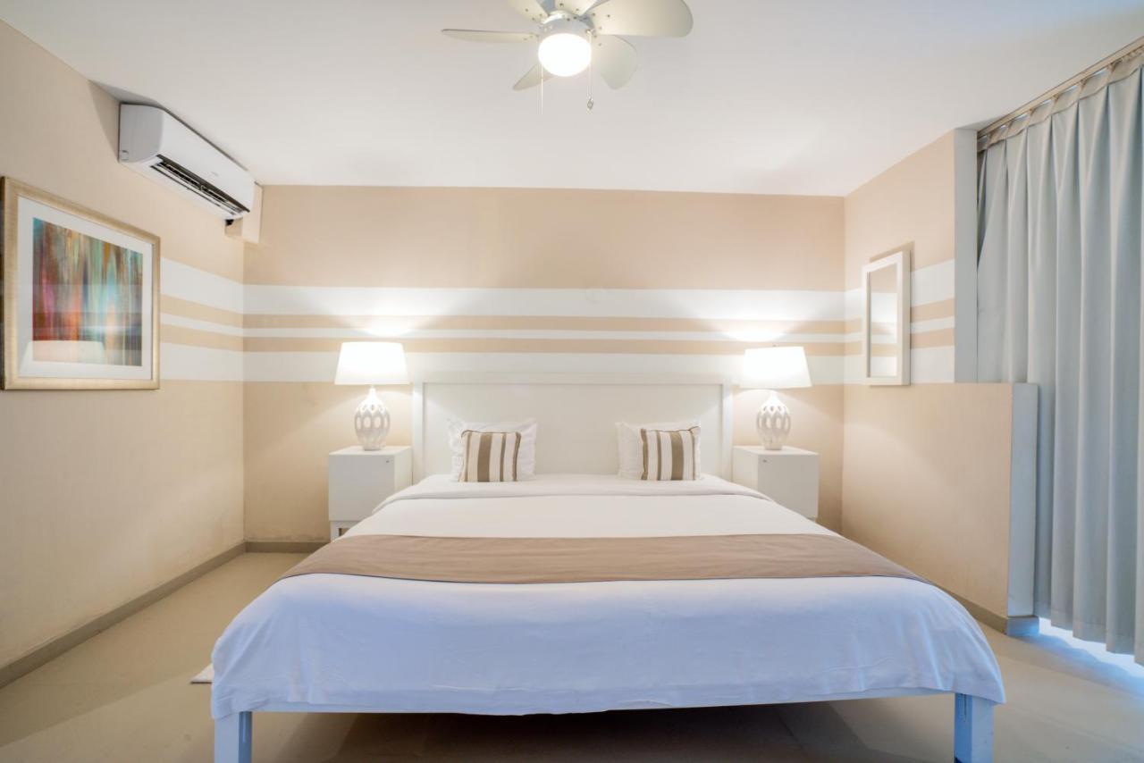 Floris Suite Hotel - Spa & Beach Club - Adults Only Piscadera Bay Exterior photo