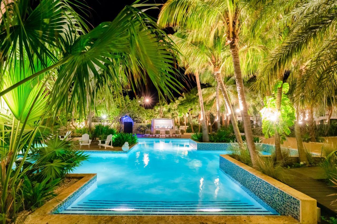 Floris Suite Hotel - Spa & Beach Club - Adults Only Piscadera Bay Exterior photo